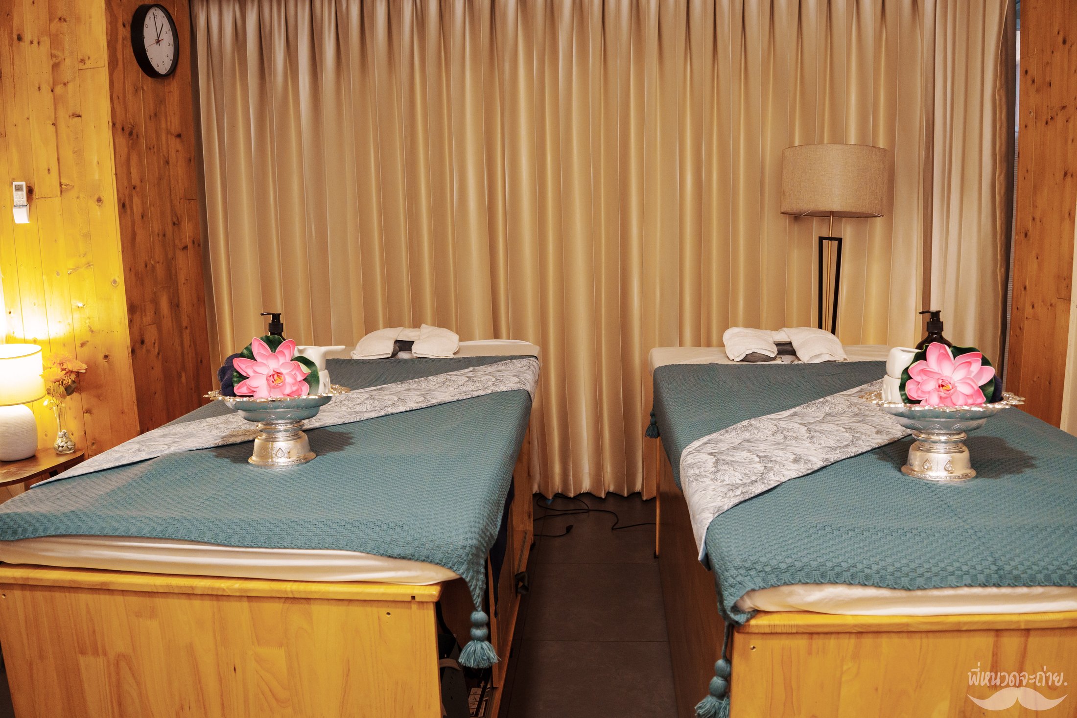 Relaxing massage room